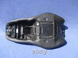 08 20 Harley touring seat road king classic electra glide street flhx 52320-11