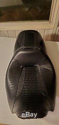 HARLEY Street/Road Glide Seat Cover P52320-11/P52000142 2008-2018 COVER ONLY