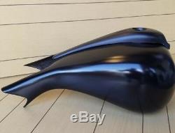 Harley Davidson Extended Street Road Glide 6 Gallon tank Shrouds & Dash